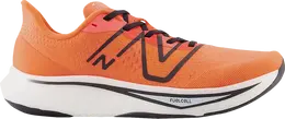 New Balance: Оранжевые кроссовки  FuelCell