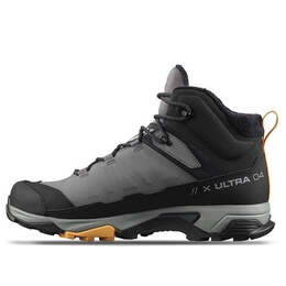 Salomon: Чёрные кроссовки 
