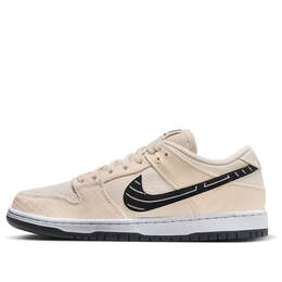 Nike: Белые кроссовки  SB Dunk Low