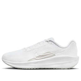 Nike: Белые кроссовки 