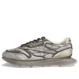 Reebok: Серые кроссовки 