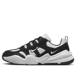 Nike: Белые кроссовки  Tech