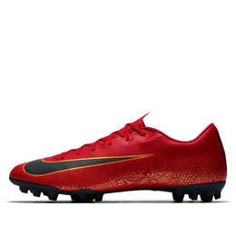 Nike: Красные кроссовки  Academy