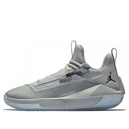 Nike: Светлые кроссовки  Jordan Jumpman