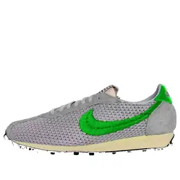 Nike: Зелёные кроссовки 