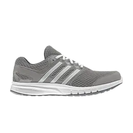 Adidas: Серые кроссовки 