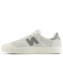 New Balance: Серые кроссовки 