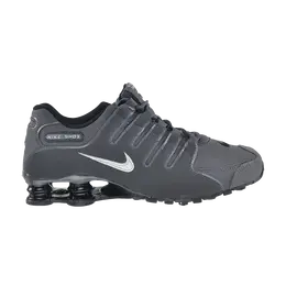 Nike: Тёмные кроссовки  Shox NZ