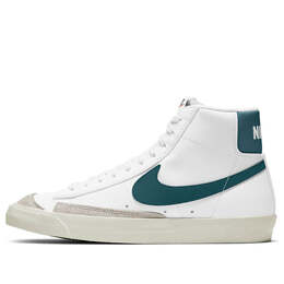 Nike: Белые кроссовки  Blazer Mid 77 Vintage