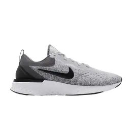 Nike: Серые кроссовки 