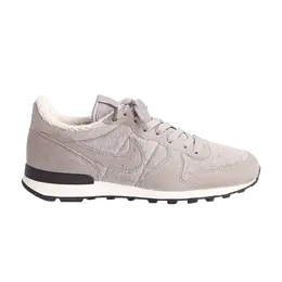 Nike: Серые кроссовки  Internationalist