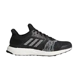 Adidas: Чёрные кроссовки  UltraBoost