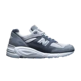 New Balance: Серебристые кроссовки 