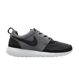 Nike: Чёрные кроссовки  Rosherun