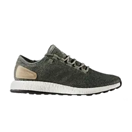Adidas: Зелёные кроссовки  PureBoost
