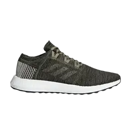Adidas: Зелёные кроссовки  PureBoost