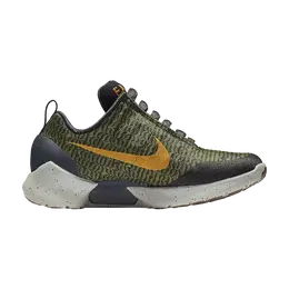 Nike: Зелёные кроссовки 