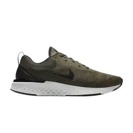 Nike: Зелёные кроссовки 
