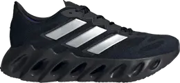 Adidas: Чёрные кроссовки 