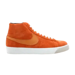 Nike: Оранжевые кроссовки  Blazer