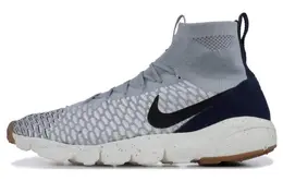 Nike: Серые кроссовки 