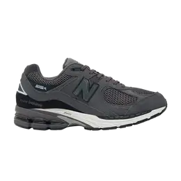 New Balance: Серые кроссовки  2002R