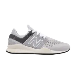 New Balance: Серые кроссовки 