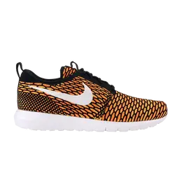 Nike: Оранжевые кроссовки  Flyknit