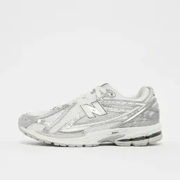 New Balance: Кроссовки 
