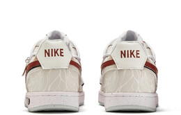 Nike: Красные кроссовки  Court Vision