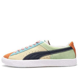 PUMA: Жёлтые кроссовки  Suede
