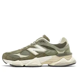 New Balance: Тёмные кроссовки 