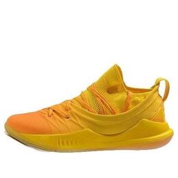 Under Armour: Жёлтые кроссовки  Curry 5