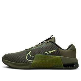 Nike: Зелёные кроссовки 