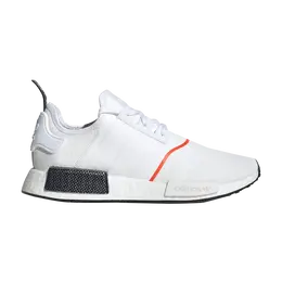 Adidas: Белые кроссовки  NMD_R1