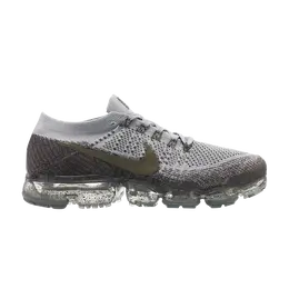 Nike: Серые кроссовки  Air Vapormax