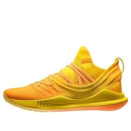 Under Armour: Жёлтые кроссовки  Curry 5