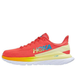 Hoka One One: Оранжевые кроссовки 