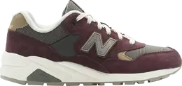 New Balance: Красные кроссовки 