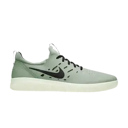 Nike: Зелёные кроссовки  Nyjah Free SB