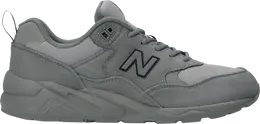 New Balance: Серые кроссовки 