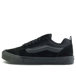 Vans: Чёрные кроссовки 