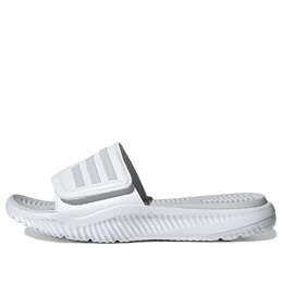 Adidas: Белые кроссовки 