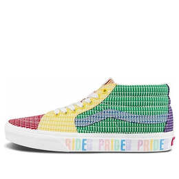 Vans: Красные кроссовки  Pride