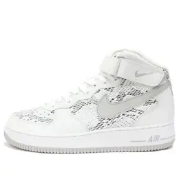 Nike: Белые кроссовки  Air Force 1