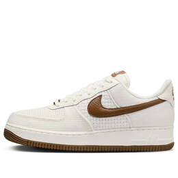 Nike: Белые кроссовки  Air Force 1