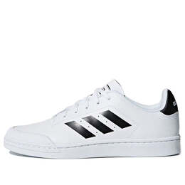 Adidas: Белые кроссовки 