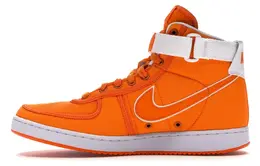 Nike: Оранжевые кроссовки  Air