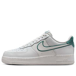 Nike: Белые кроссовки  Air Force 1