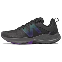 New Balance: Чёрные кроссовки 